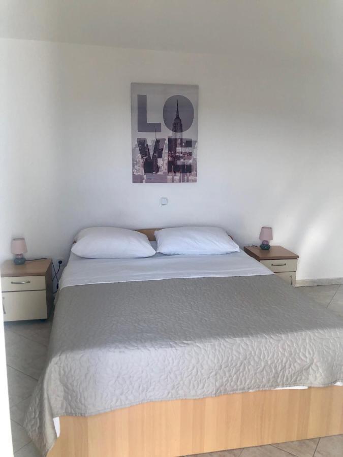 ביבינייה Apartmani Leona מראה חיצוני תמונה