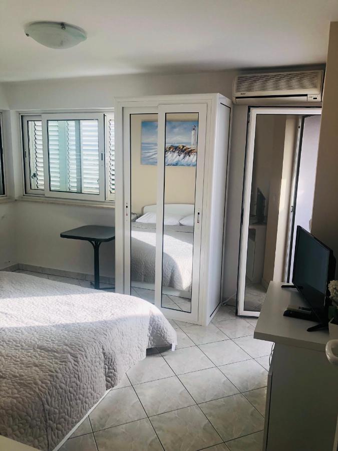 ביבינייה Apartmani Leona מראה חיצוני תמונה